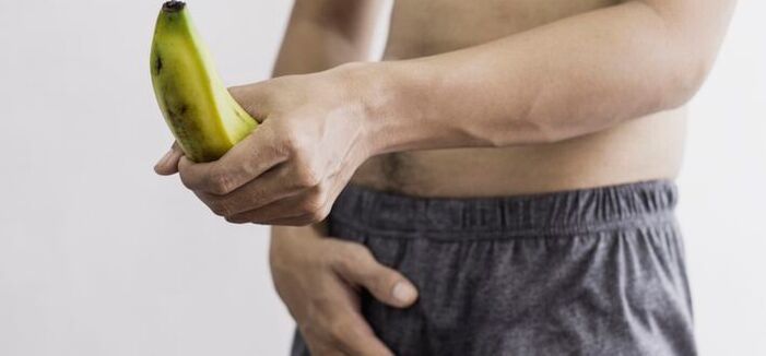 the size of a male penis using a banana as an example